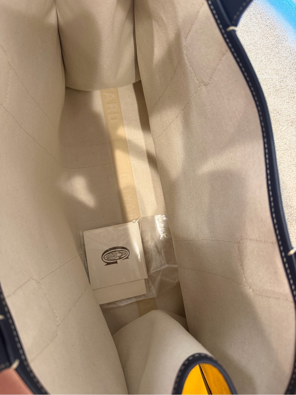 Auth GM Goyard St. Louis Tote - Picture 5 of 14